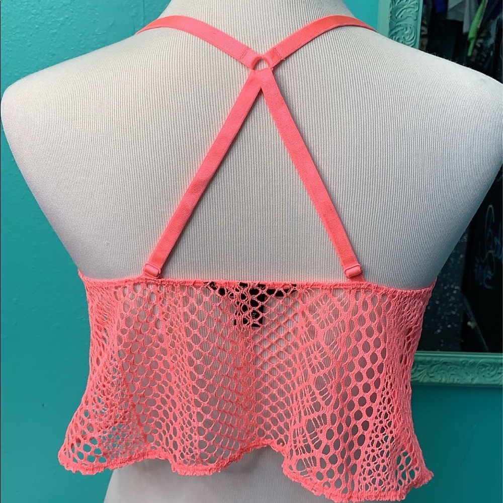 Lingerie - Picture 3 of 3